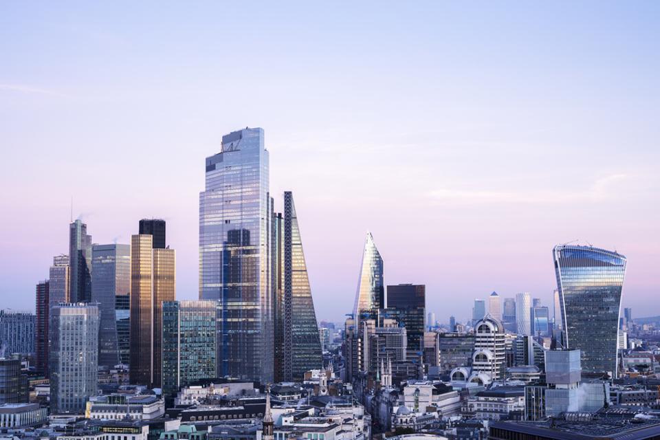 https___specials-images.forbesimg.com_imageserve_602ff58bf80cf63200a2991b_Elevated-view-of-London-city-skyline_960x0